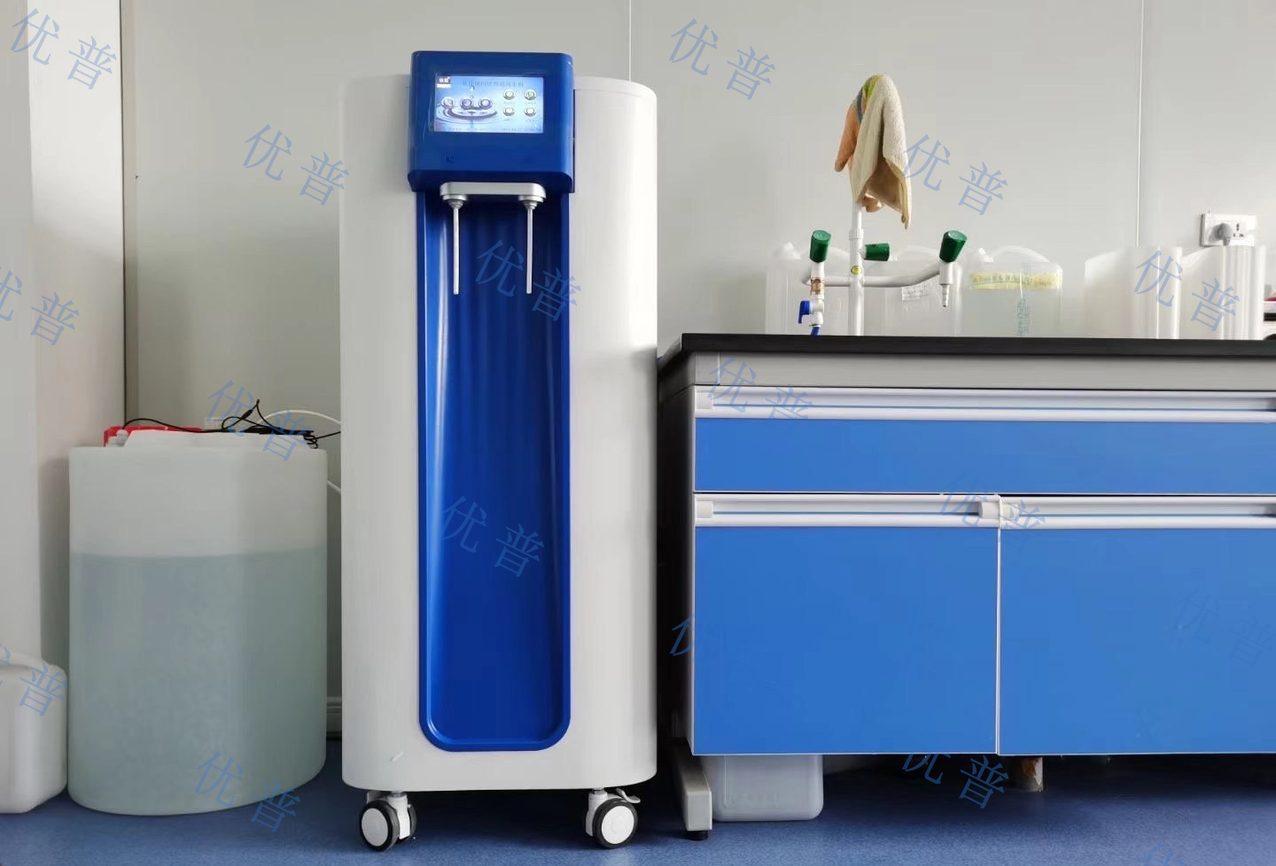 天氣漸暖，實(shí)驗(yàn)室超純水機(jī)使用注意事項(xiàng)